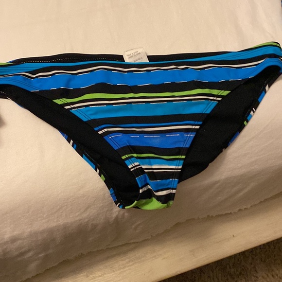 Tankini - Picture 3 of 4